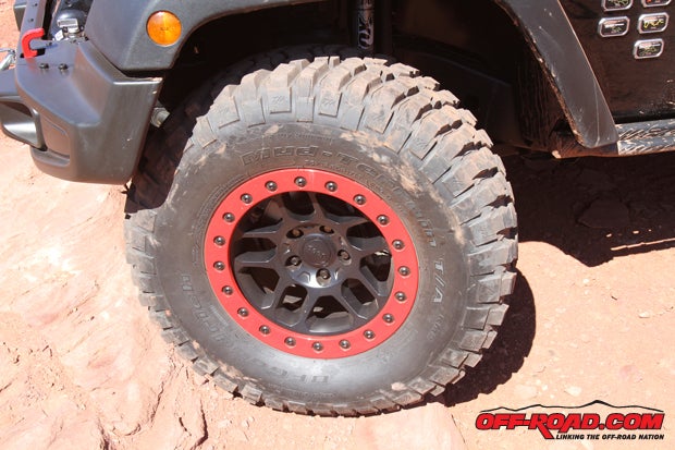 Mopar and Jeep outfitted the Level Red with 17-inch prototype beadlock wheels and 35-inch BFGoodrich KM2 mud-terrain tires. 