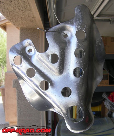The skid plate was cleaned and given a coating of Krylon metallic aluminum engine enamel.